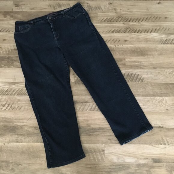Gloria Vanderbilt Dark Blue Amanda Average Missy Denim Jeans 18 - Picture 2 of 10